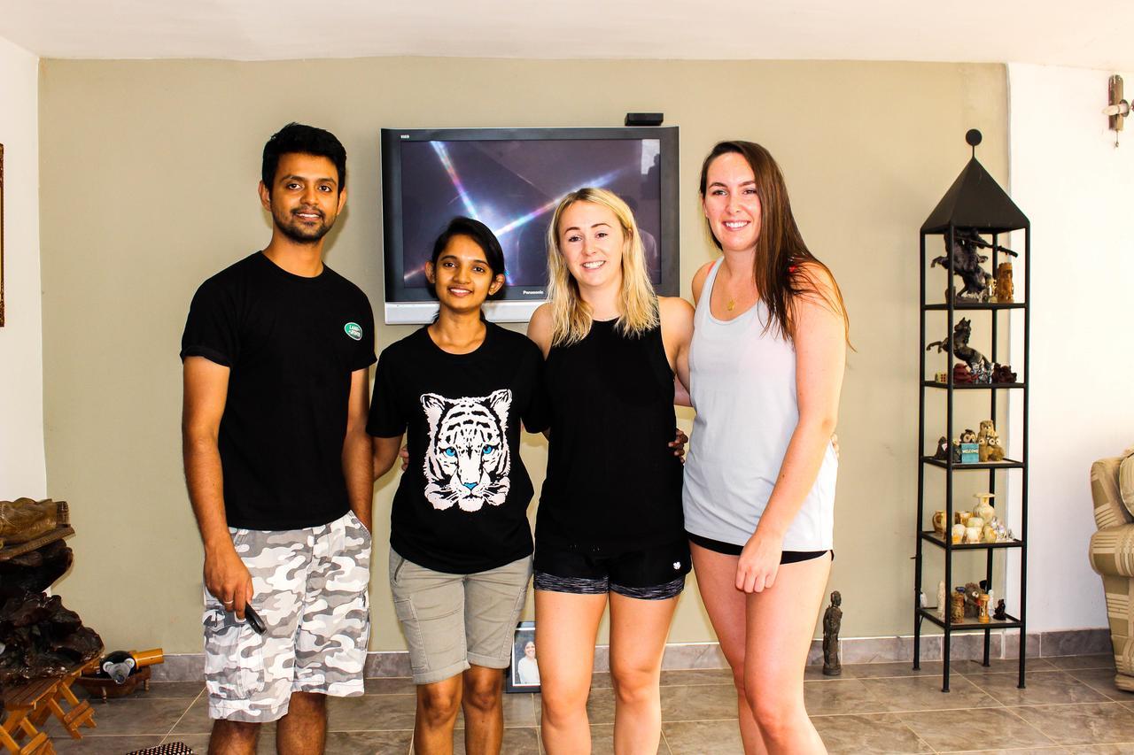 E-Stay Hanthana Kandy Bagian luar foto